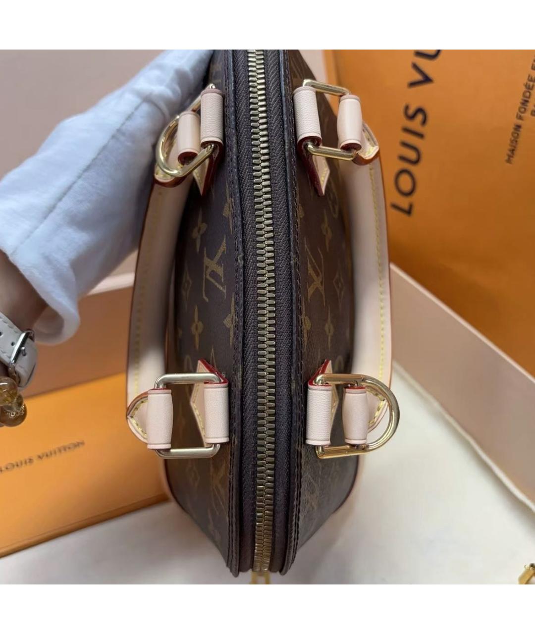 LOUIS VUITTON Коричневая сумка через плечо из канвы, фото 3