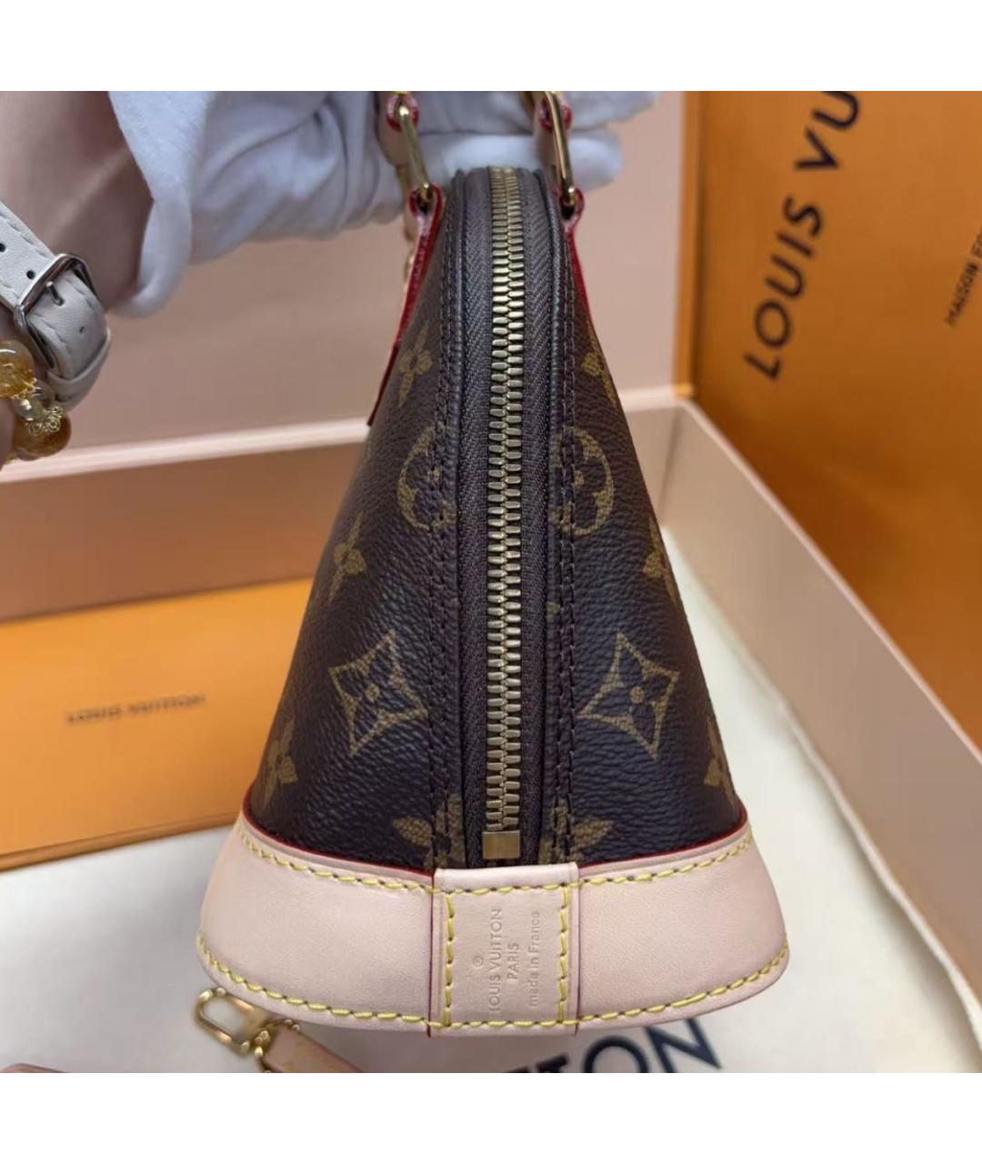 LOUIS VUITTON Коричневая сумка через плечо из канвы, фото 4