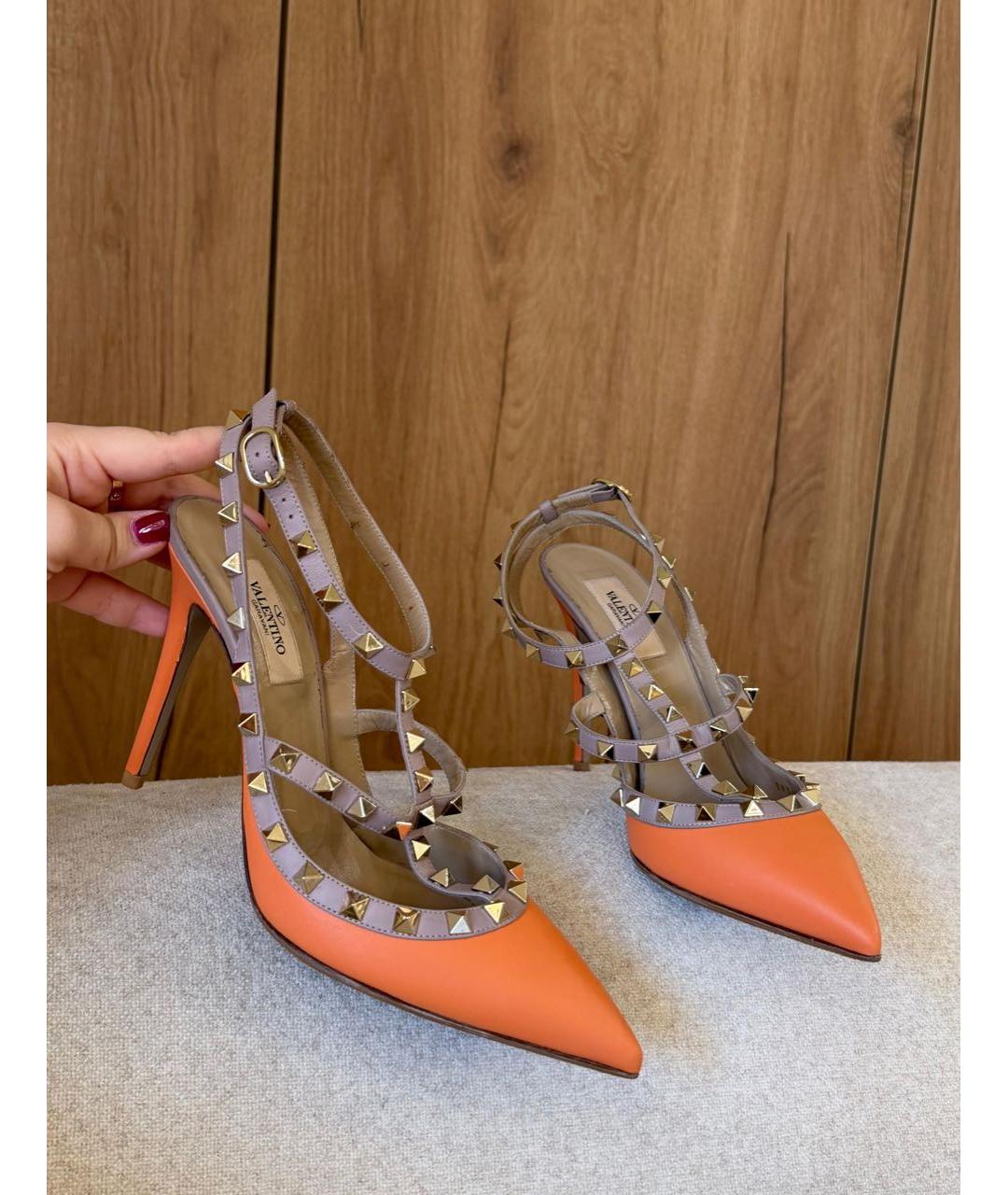 VALENTINO Оранжевые кожаные туфли, фото 3