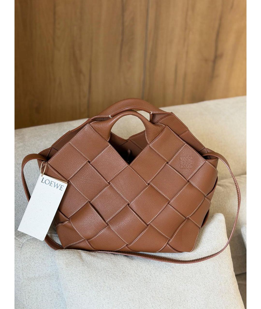 LOEWE Коричневая кожаная сумка через плечо, фото 2