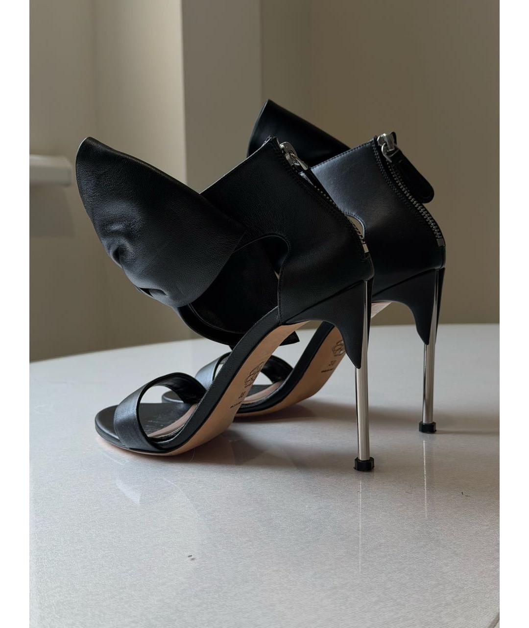 ALEXANDER MCQUEEN Черные кожаные босоножки, фото 4