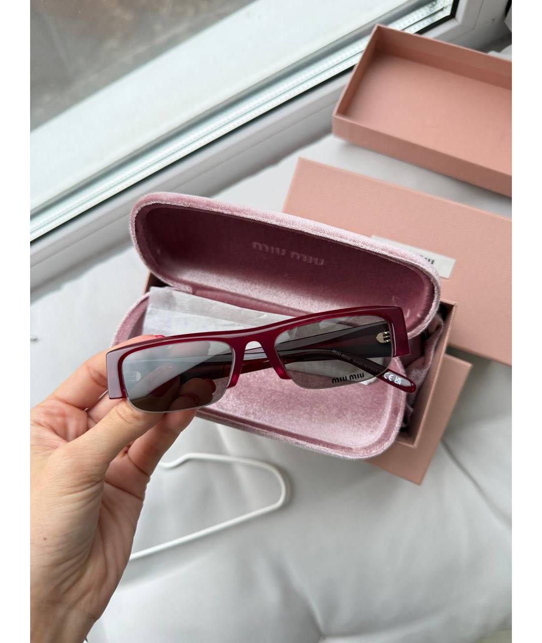 MIU MIU Бордовые пластиковые солнцезащитные очки, фото 6