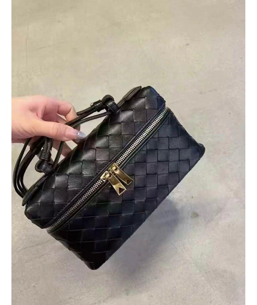 BOTTEGA VENETA Черная кожаная сумка через плечо, фото 6