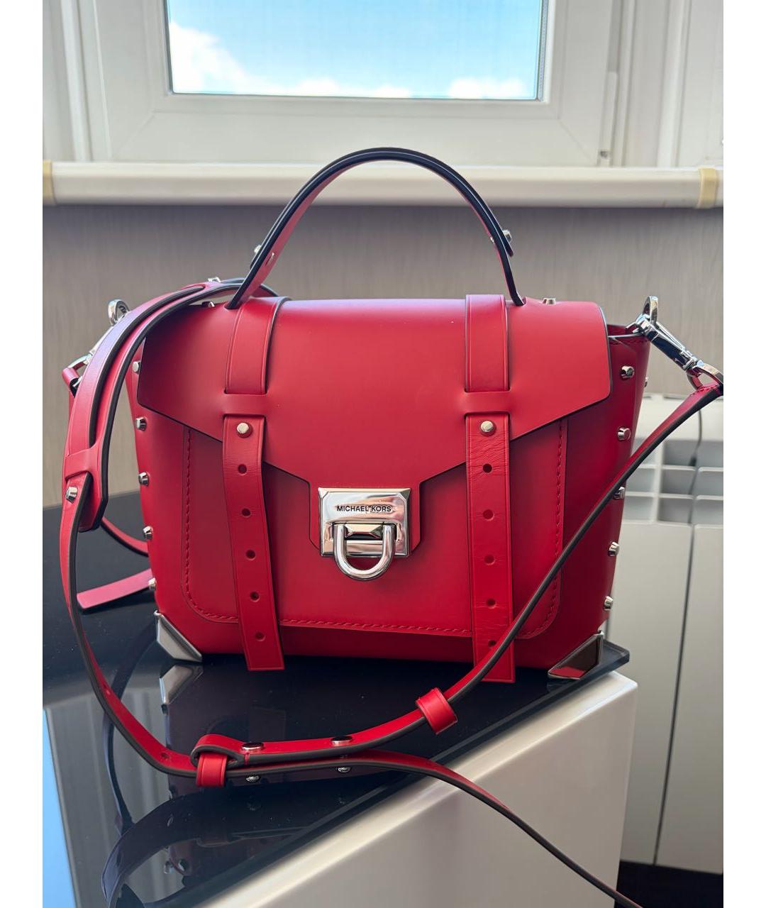 MICHAEL KORS Красная кожаная сумка с короткими ручками, фото 3