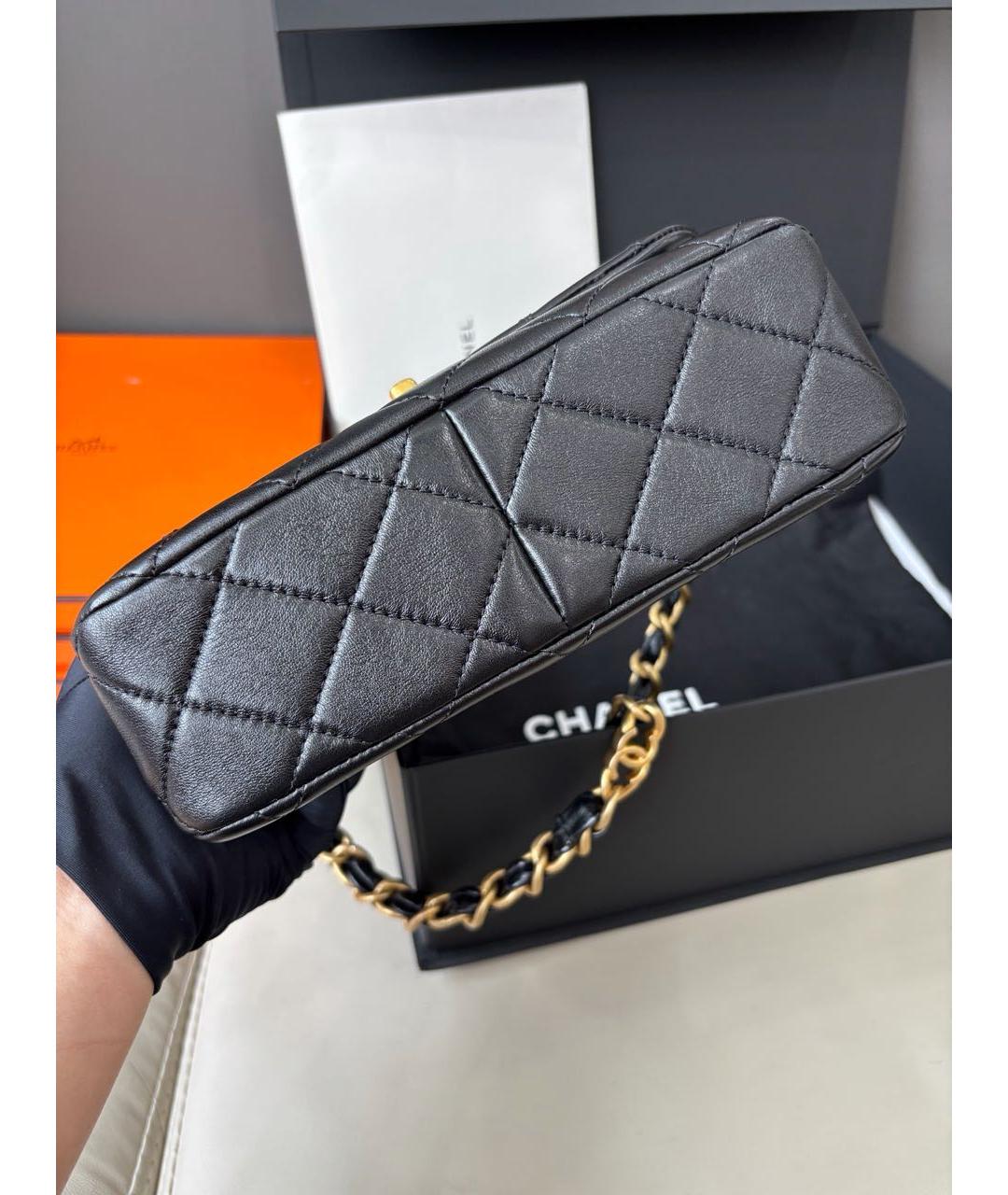 CHANEL Черная кожаная сумка через плечо, фото 4