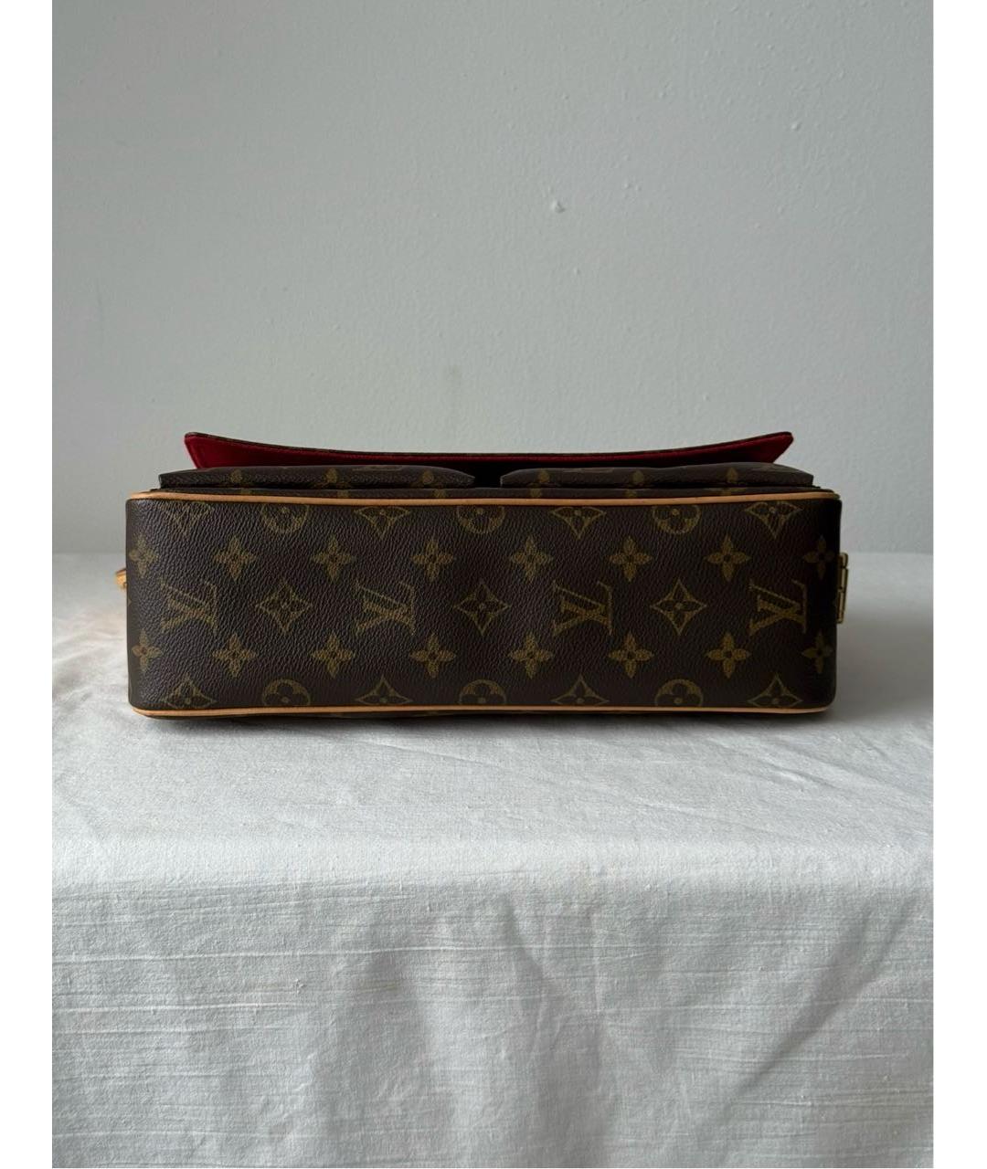 LOUIS VUITTON Коричневая сумка с короткими ручками из канвы, фото 4