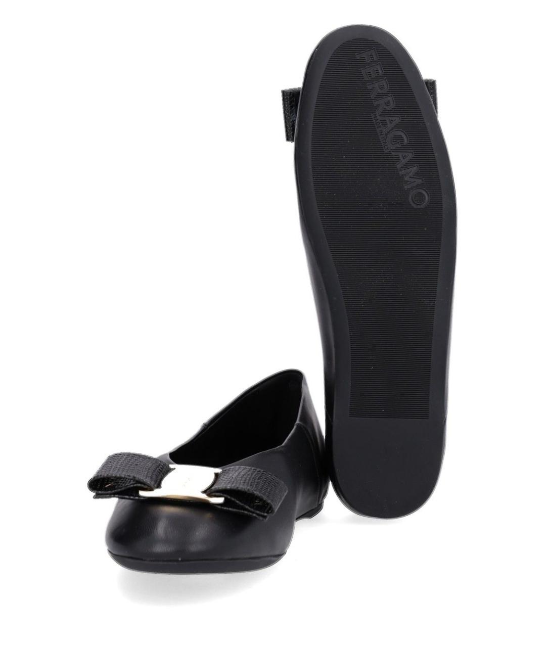 FERRAGAMO Черные кожаные балетки, фото 5