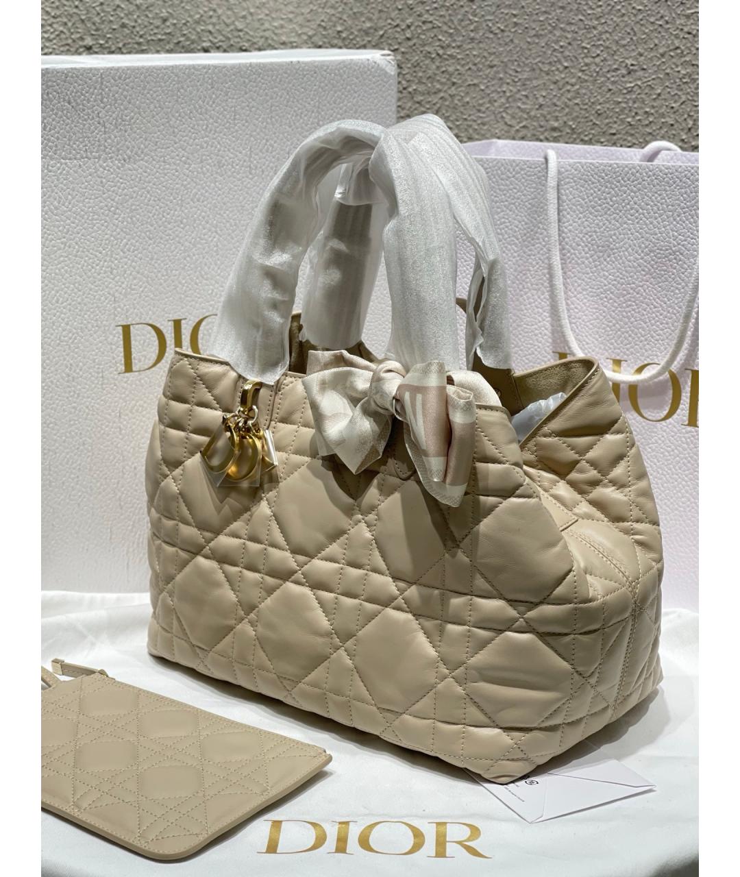 CHRISTIAN DIOR Бежевая сумка тоут из искусственной кожи, фото 3