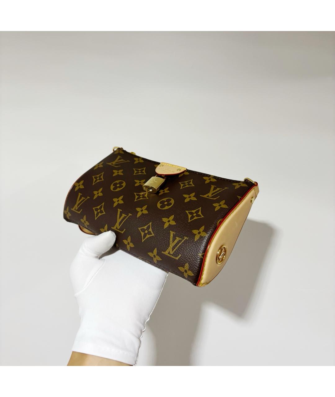 LOUIS VUITTON Коричневая сумка через плечо из канвы, фото 3