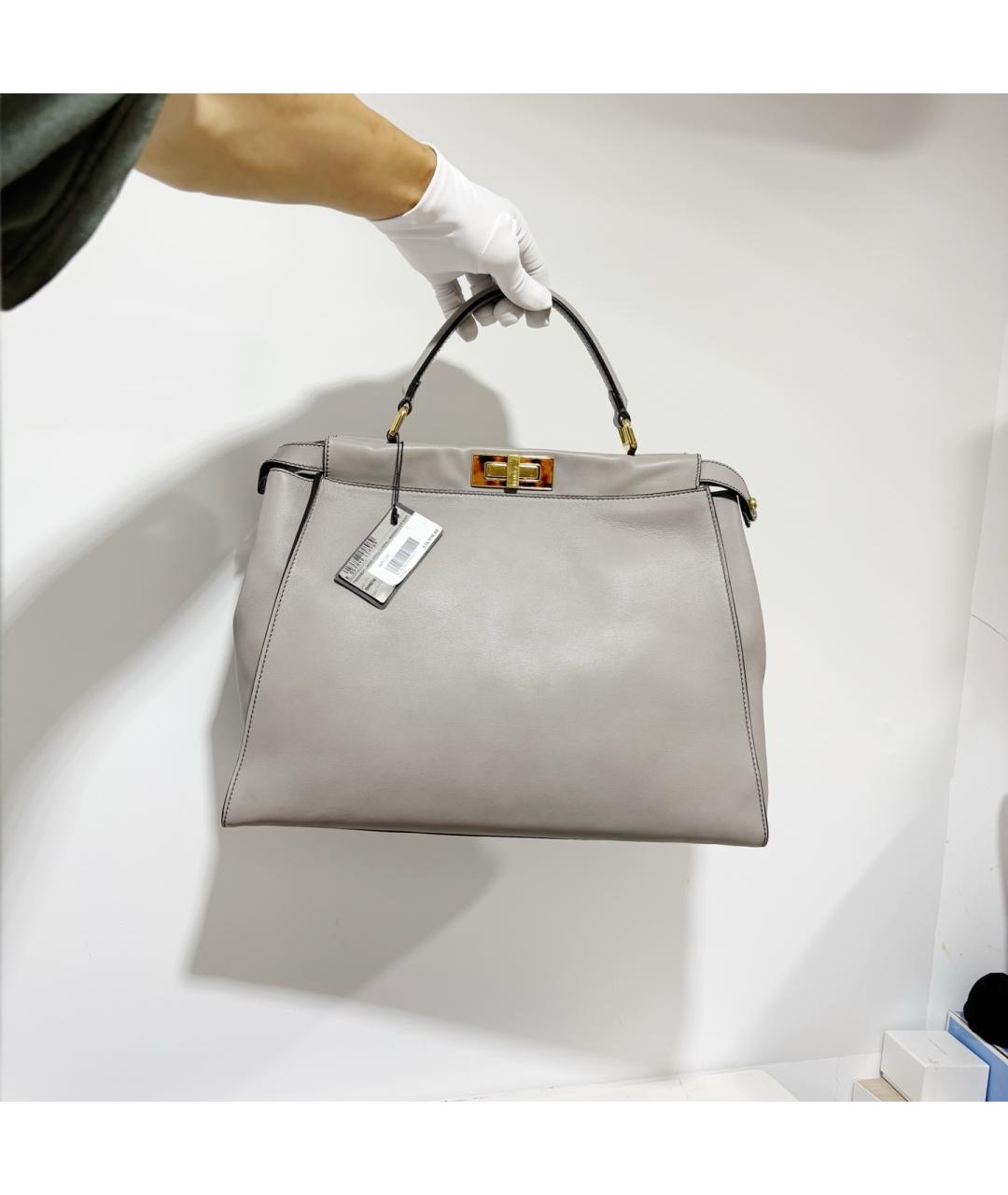 FENDI Серая кожаная сумка тоут, фото 2