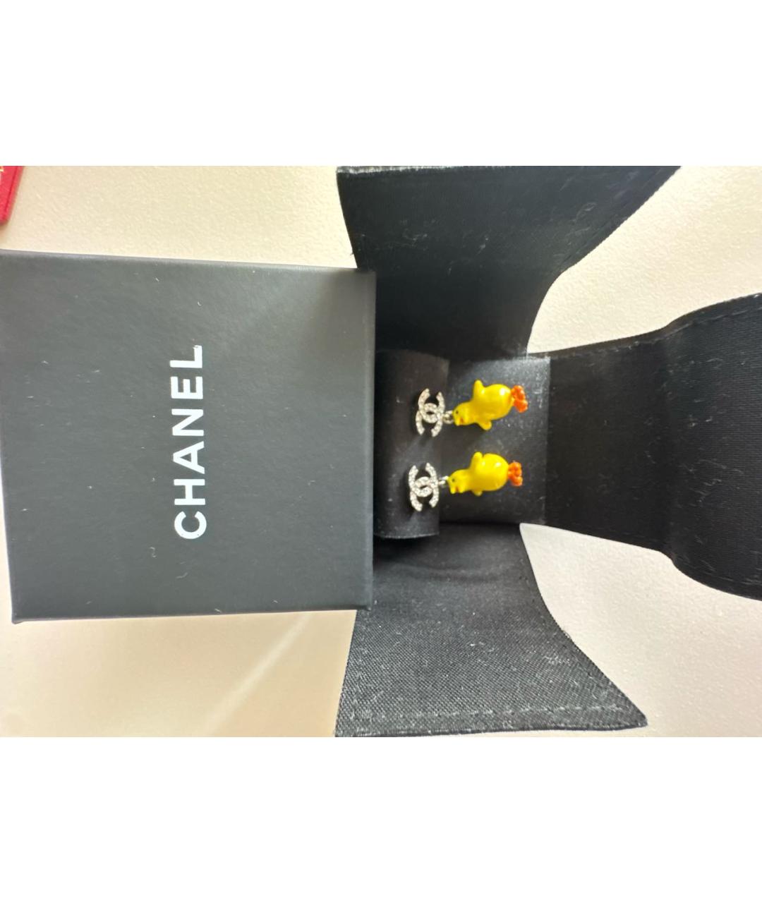 CHANEL Желтые металлические серьги, фото 2