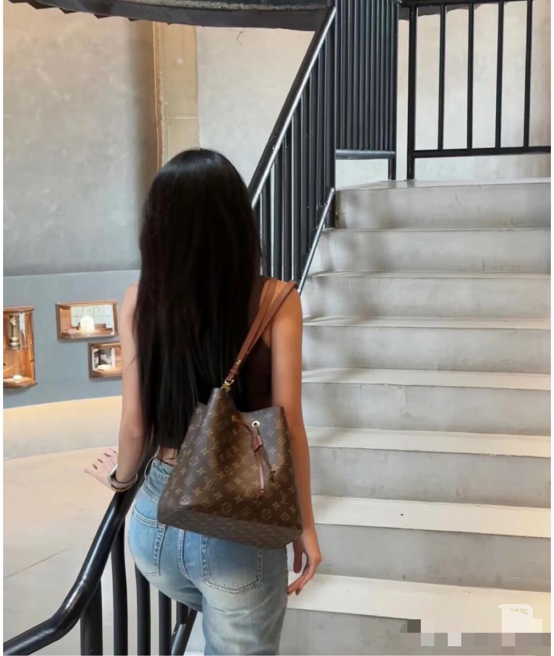 LOUIS VUITTON Коричневая сумка тоут из канвы, фото 8