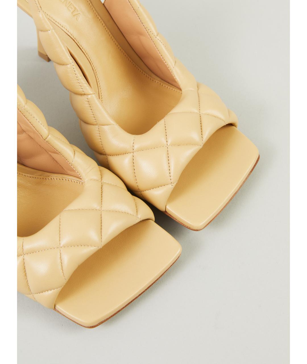 BOTTEGA VENETA Бежевые кожаные мюли, фото 4