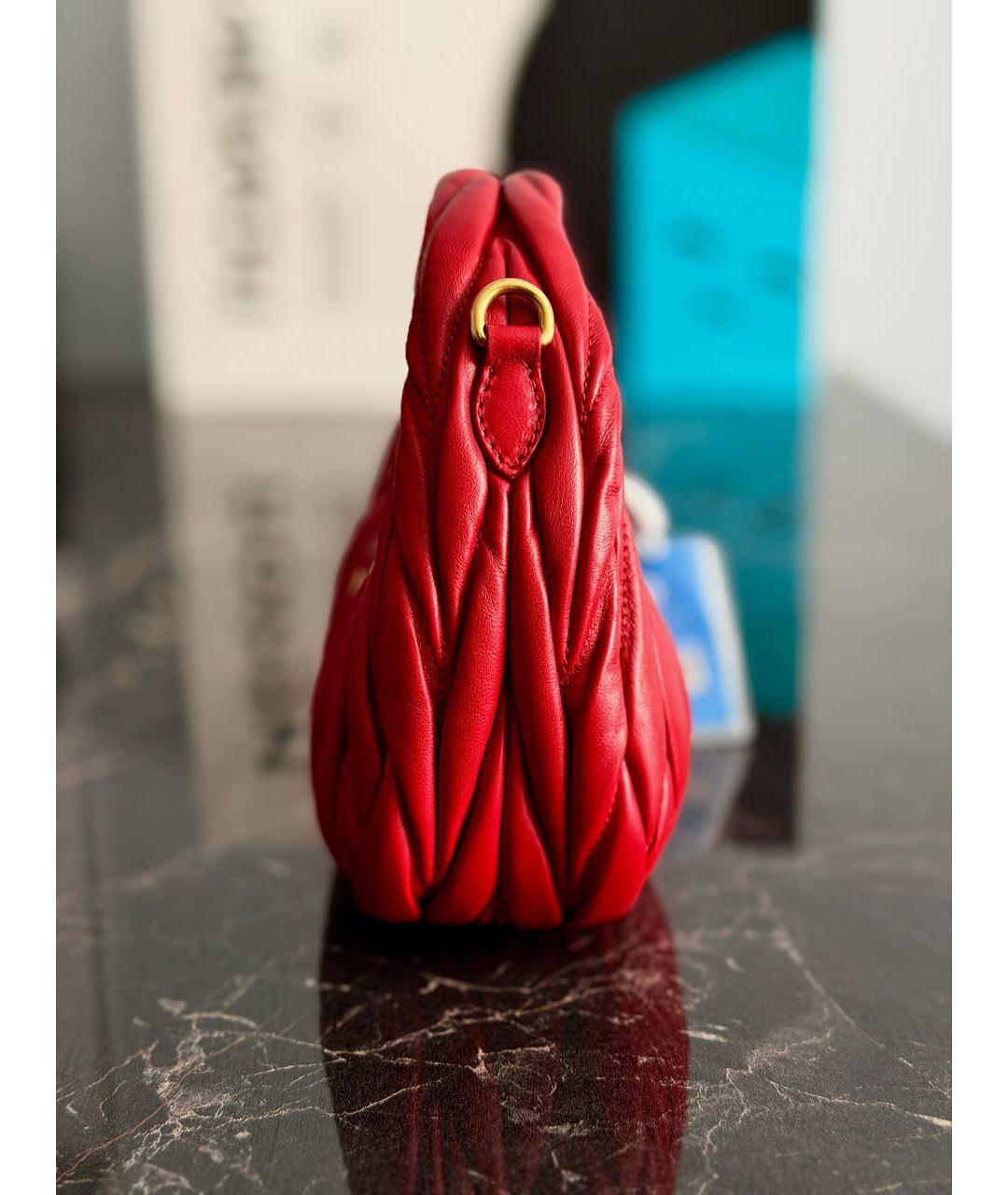 MIU MIU Бордовая кожаная сумка с короткими ручками, фото 2