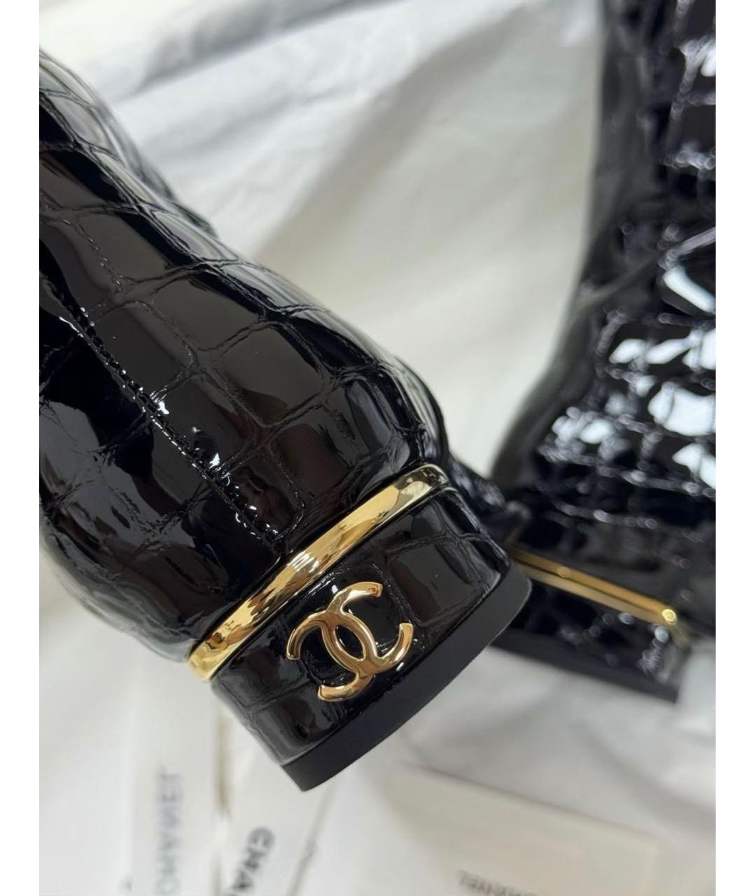 CHANEL Черные сапоги из лакированной кожи, фото 3