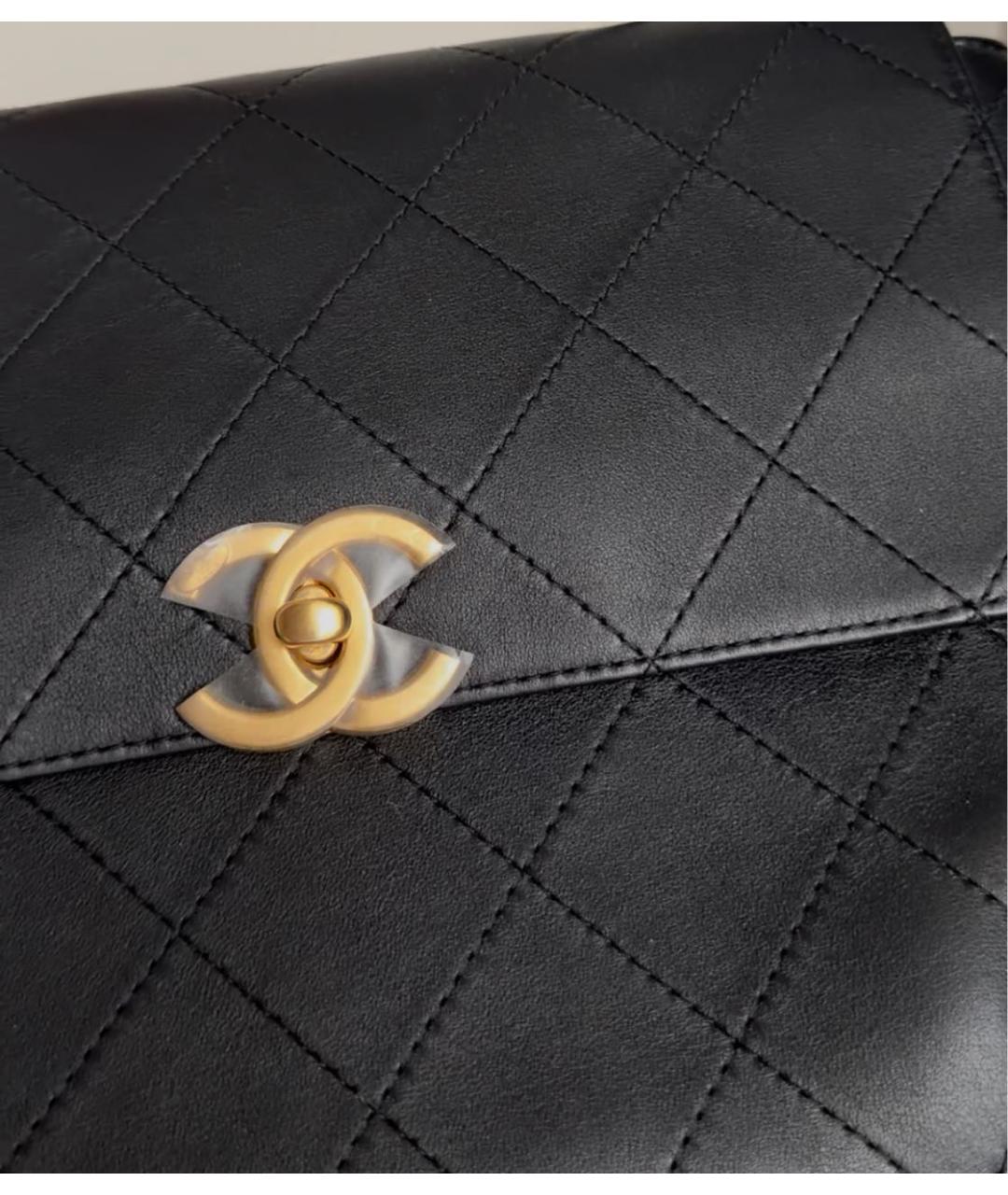 CHANEL Черная кожаная сумка с короткими ручками, фото 3