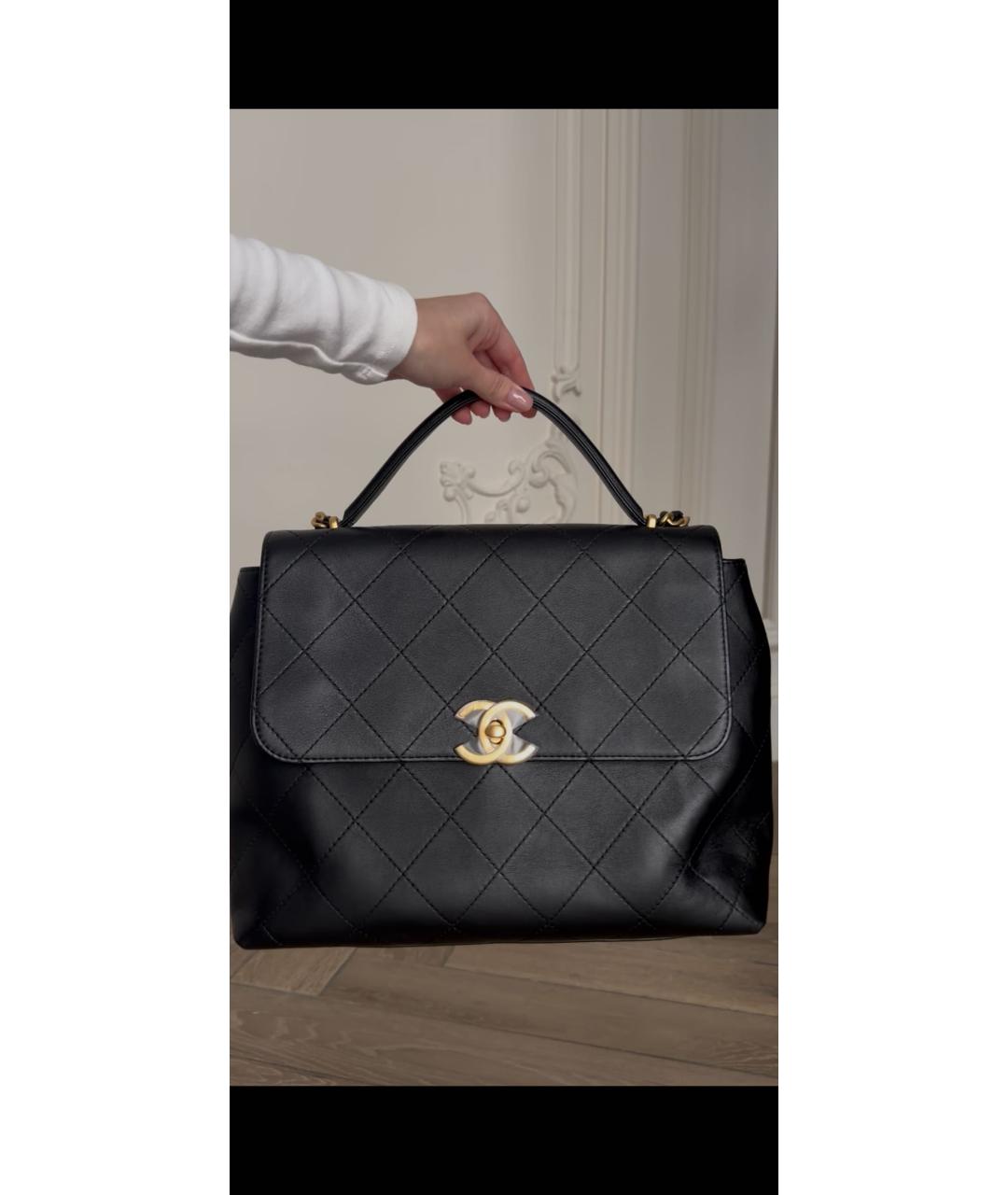 CHANEL Черная кожаная сумка с короткими ручками, фото 5