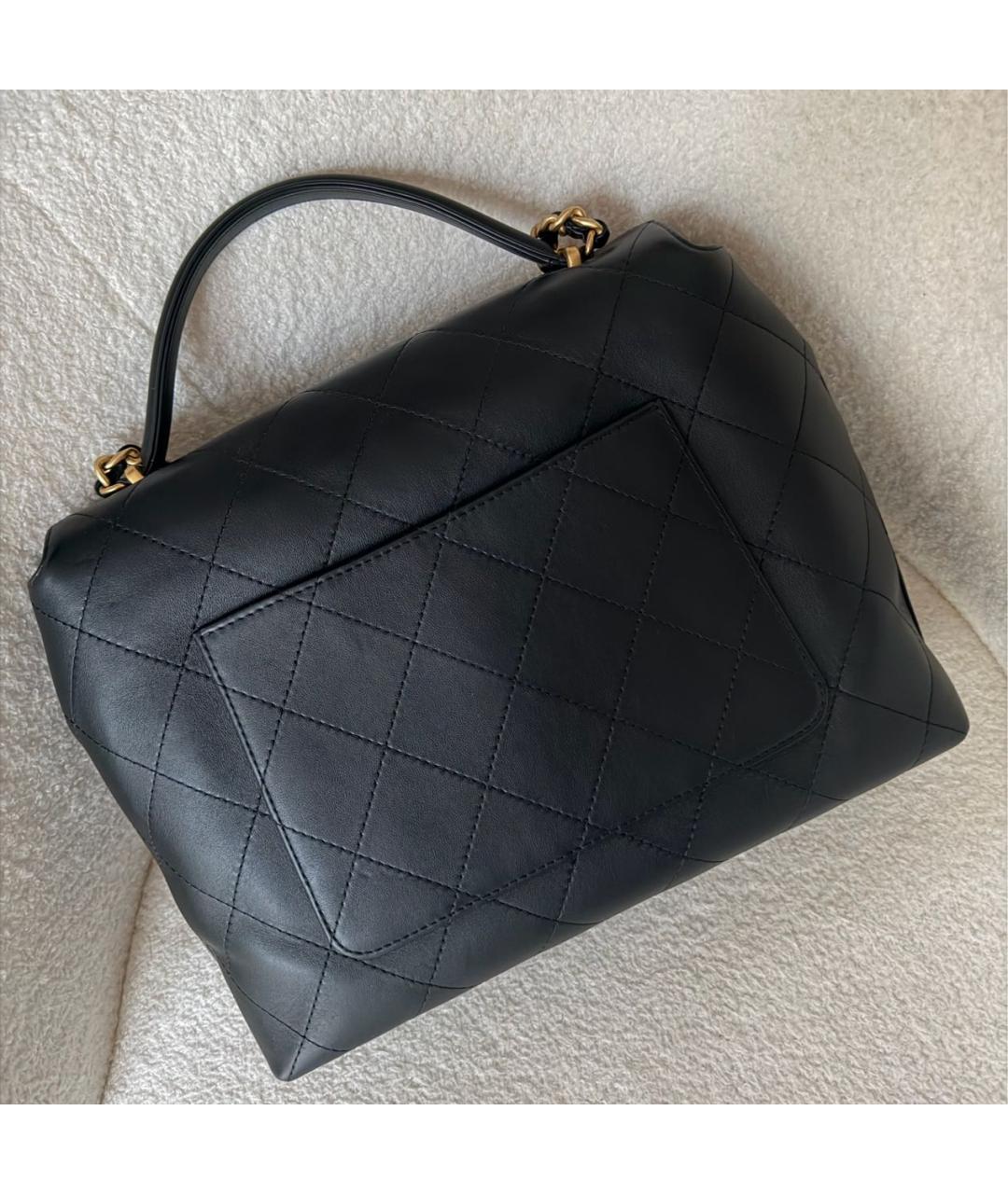 CHANEL Черная кожаная сумка с короткими ручками, фото 4