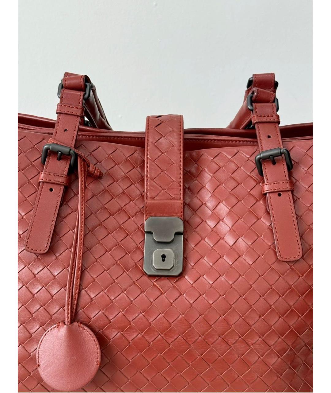BOTTEGA VENETA Бордовая кожаная сумка тоут, фото 6