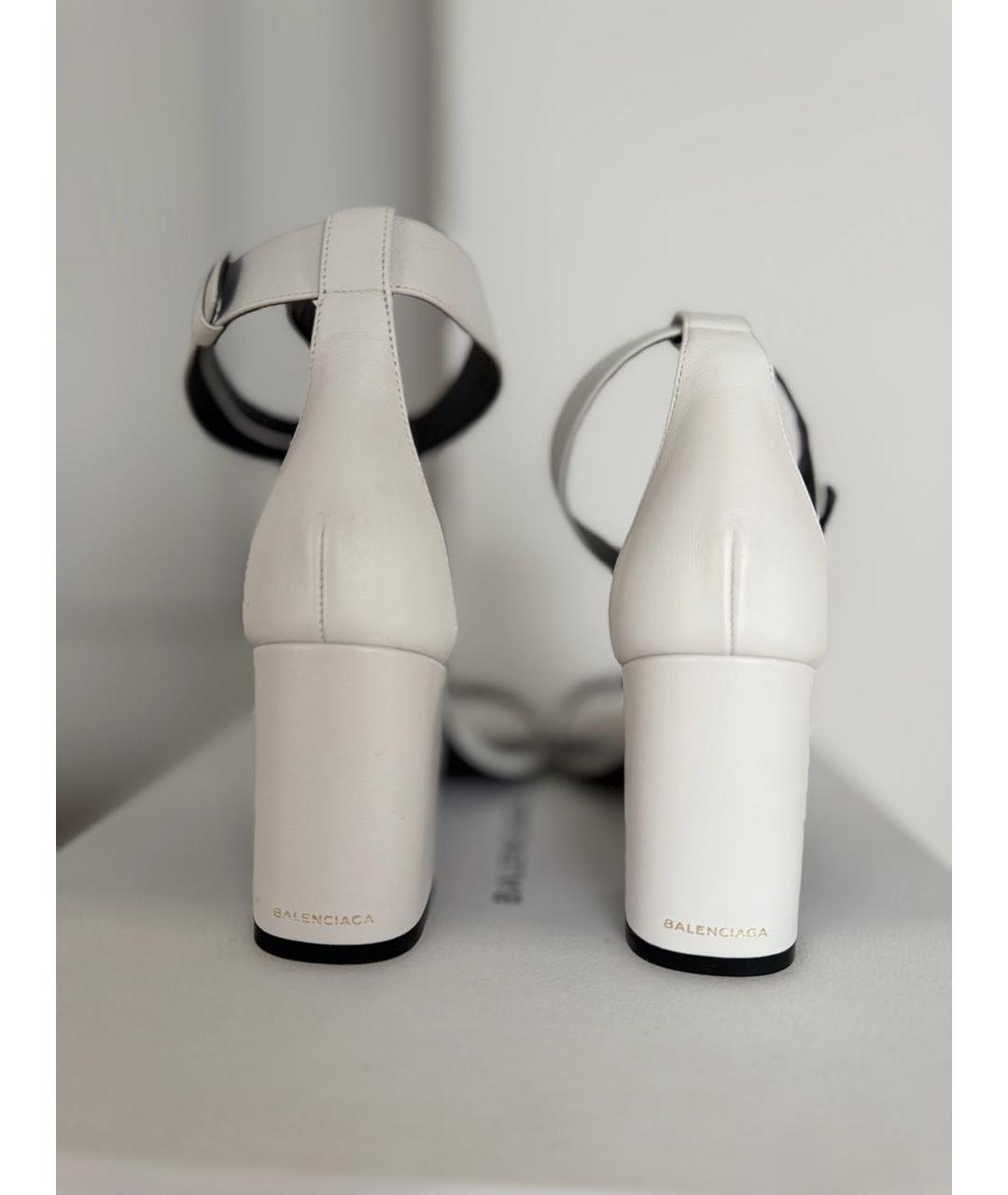 BALENCIAGA Белые кожаные босоножки, фото 4