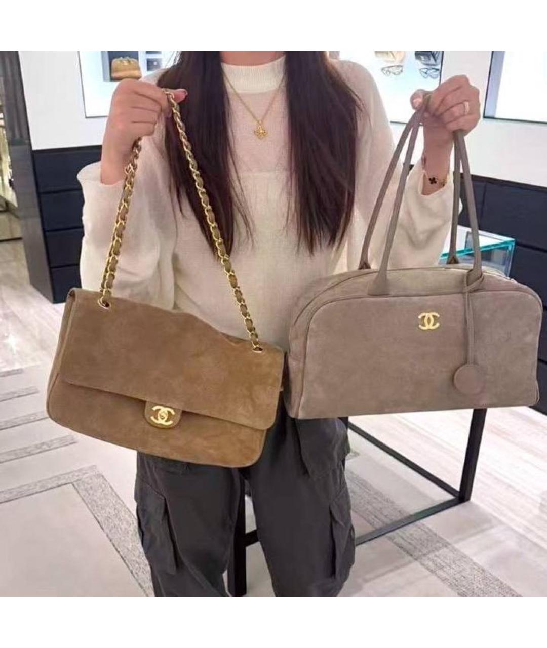 CHANEL Бежевая замшевая сумка через плечо, фото 4