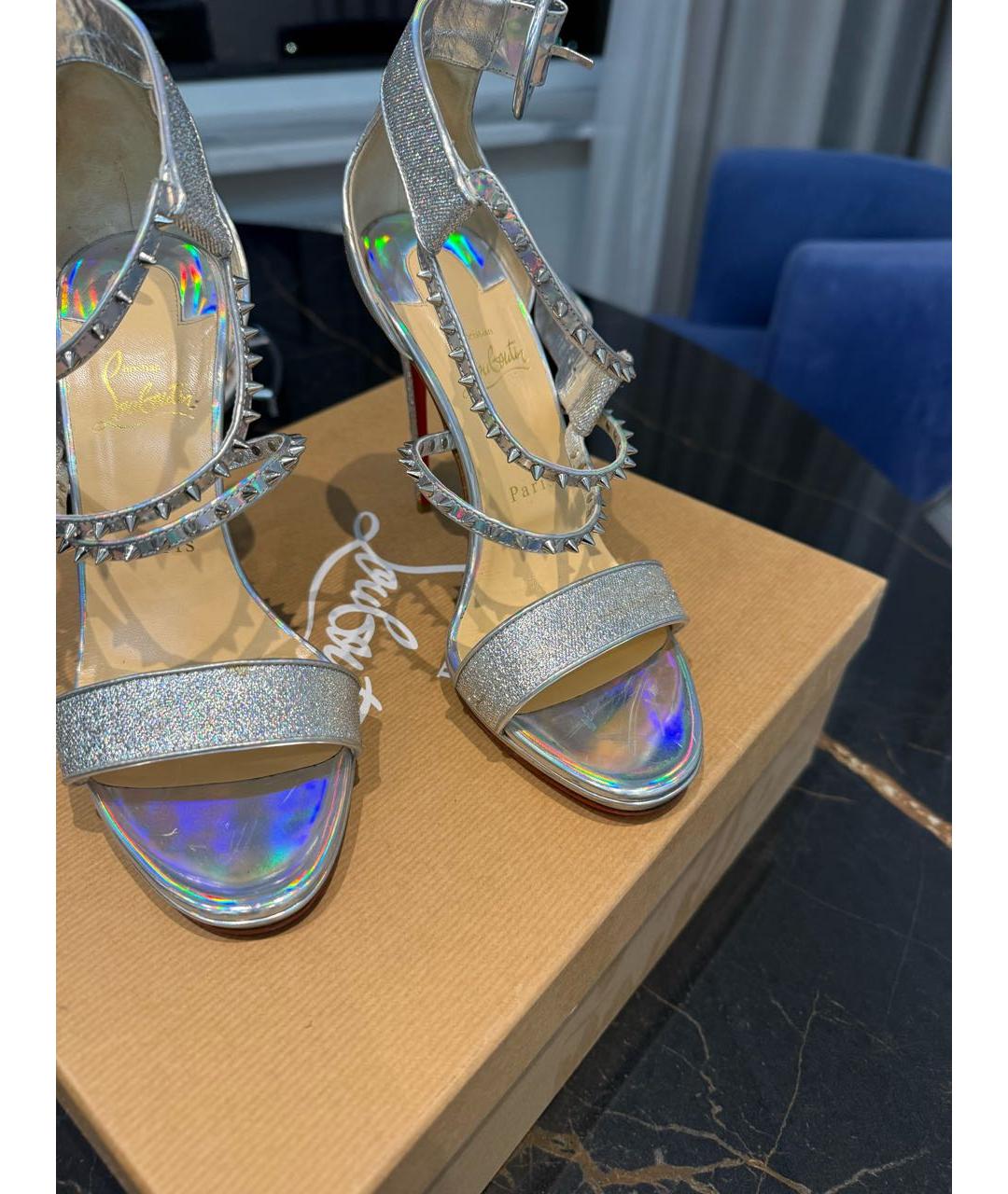 CHRISTIAN LOUBOUTIN Серебряные кожаные босоножки, фото 6