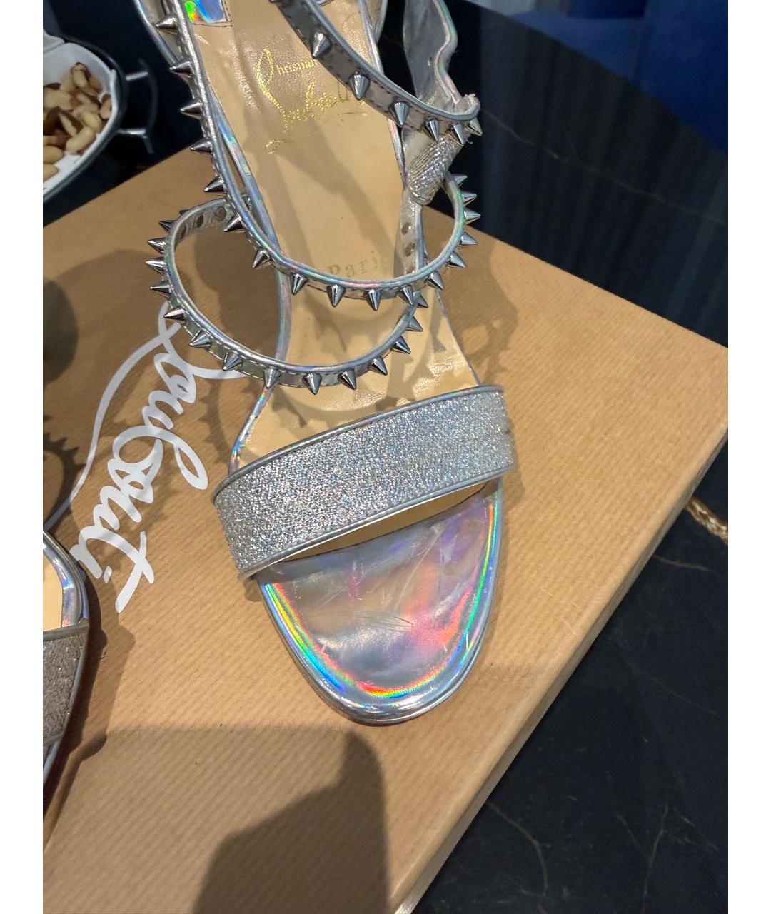 CHRISTIAN LOUBOUTIN Серебряные кожаные босоножки, фото 8