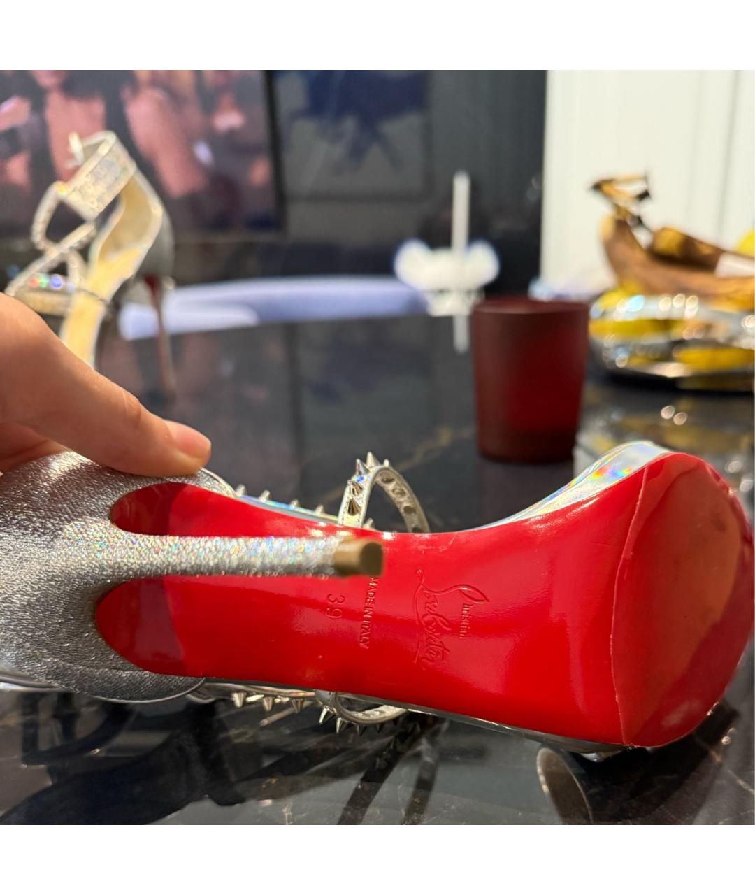 CHRISTIAN LOUBOUTIN Серебряные кожаные босоножки, фото 7