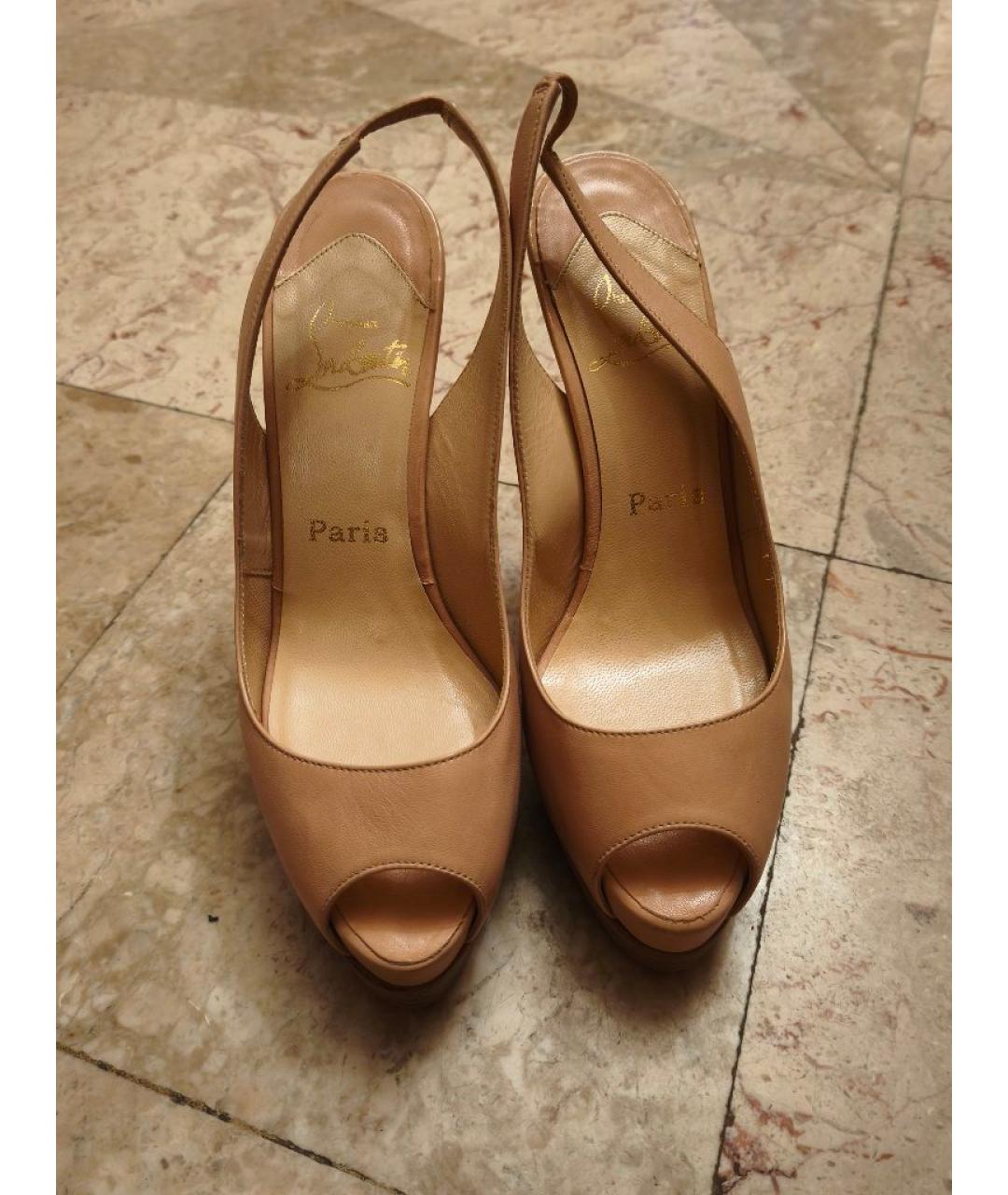 CHRISTIAN LOUBOUTIN Бежевые кожаные босоножки, фото 2