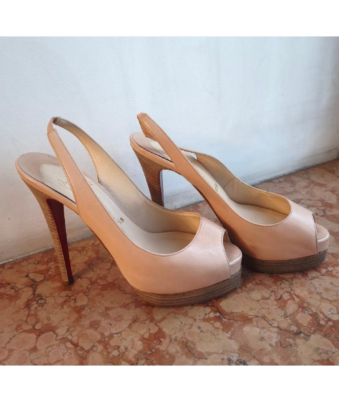 CHRISTIAN LOUBOUTIN Бежевые кожаные босоножки, фото 6