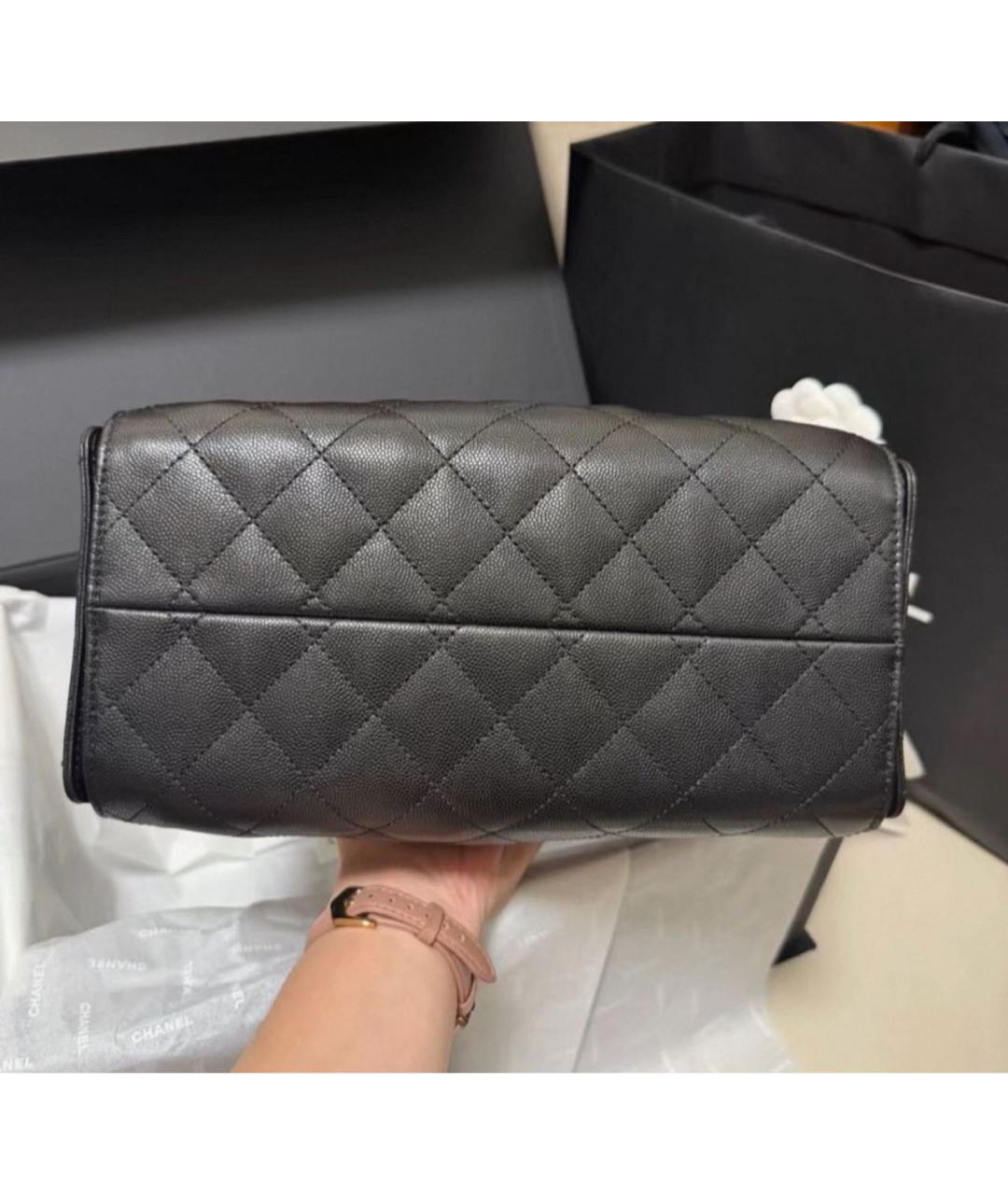 CHANEL Черная кожаная сумка через плечо, фото 4