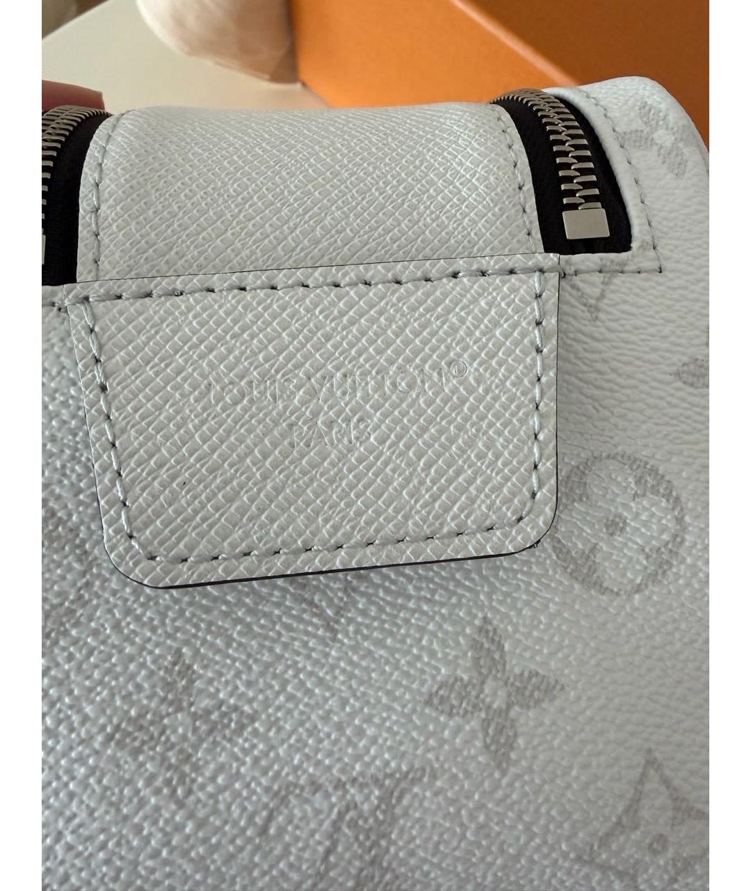 LOUIS VUITTON Белая косметичка из канвы, фото 5