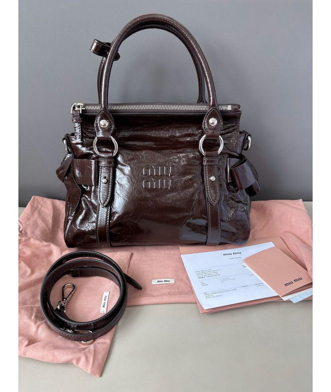 MIU MIU Коричневая кожаная сумка с короткими ручками, фото 2