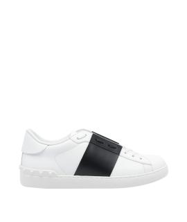 VALENTINO Низкие кроссовки / кеды