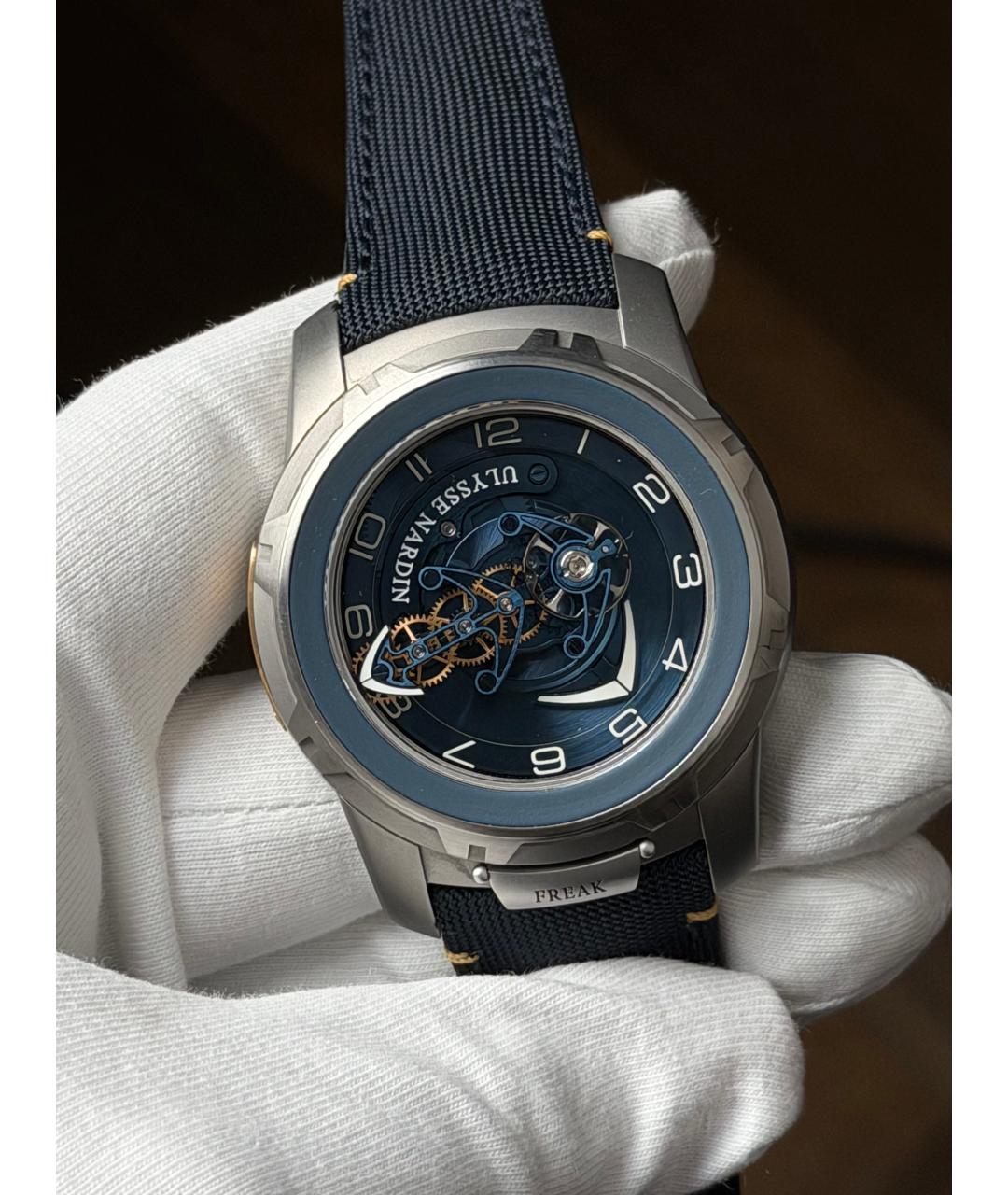 Ulysse Nardin Темно-синие часы, фото 2