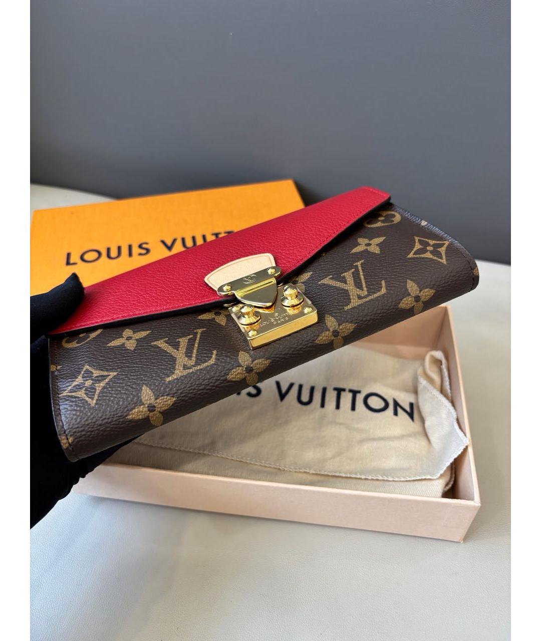 LOUIS VUITTON Красный кардхолдер из искусственной кожи, фото 3