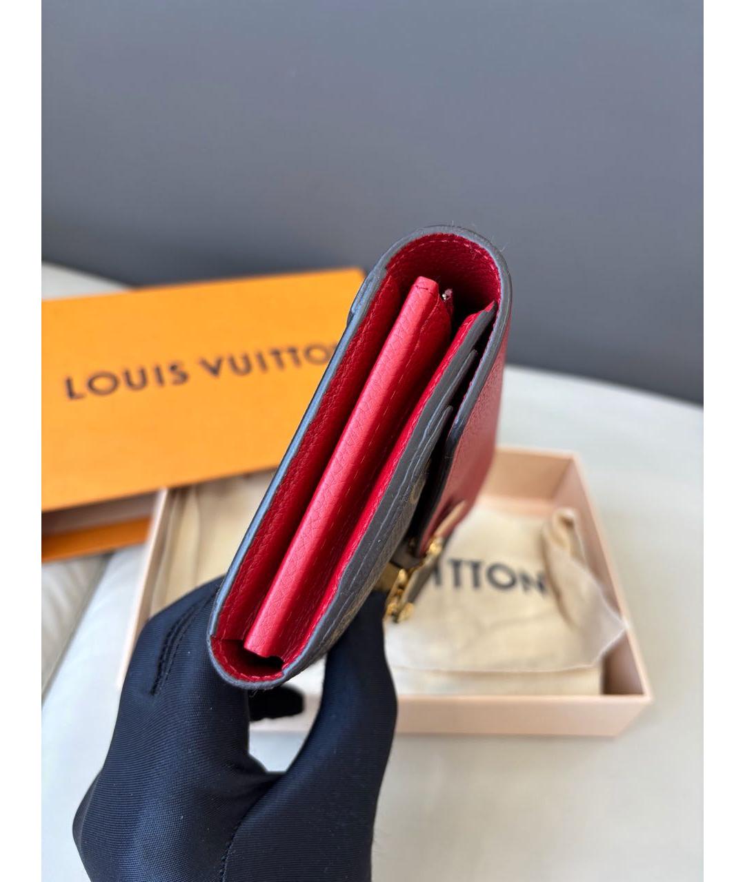 LOUIS VUITTON Красный кардхолдер из искусственной кожи, фото 4