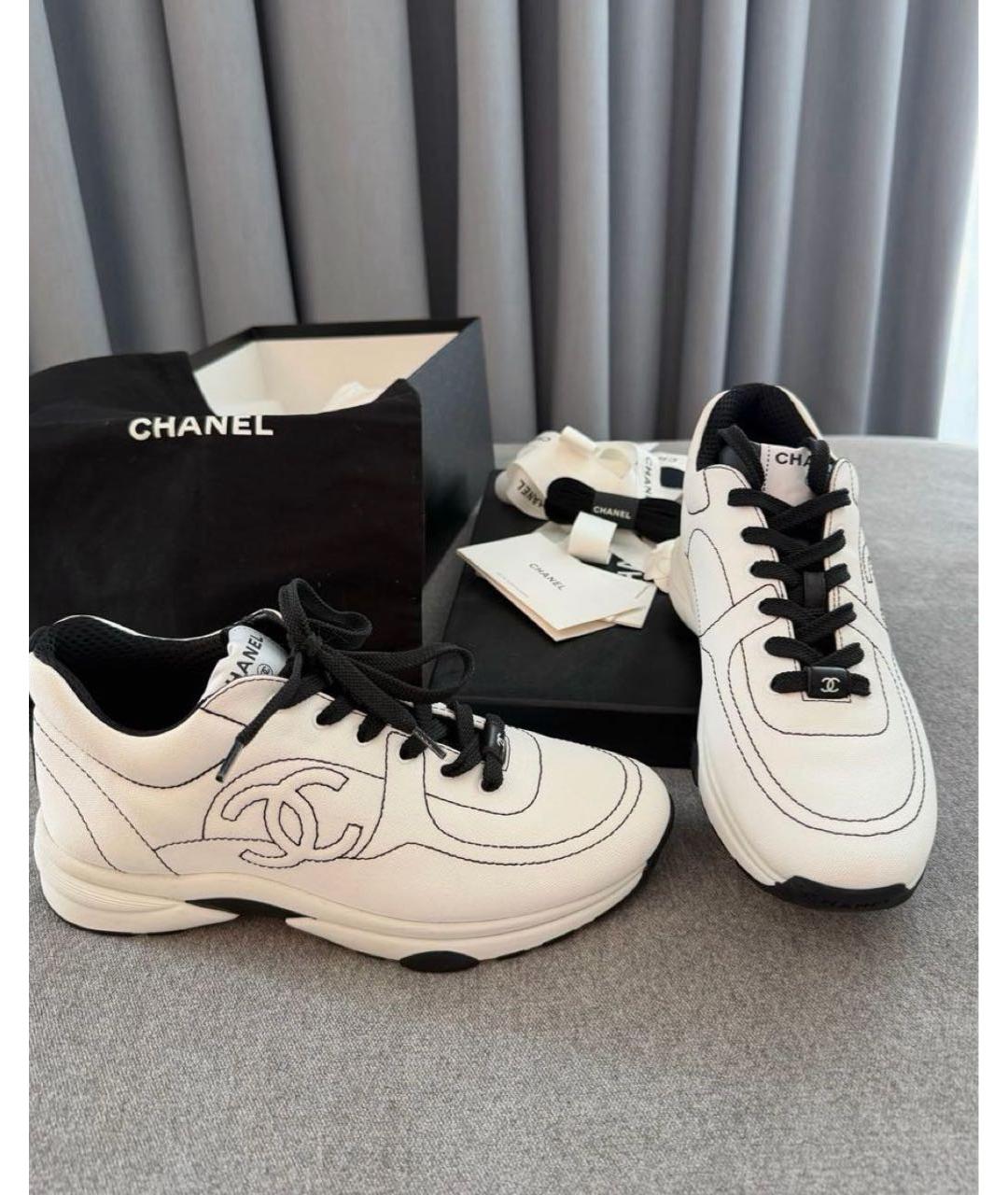 CHANEL Белые кожаные кроссовки, фото 2