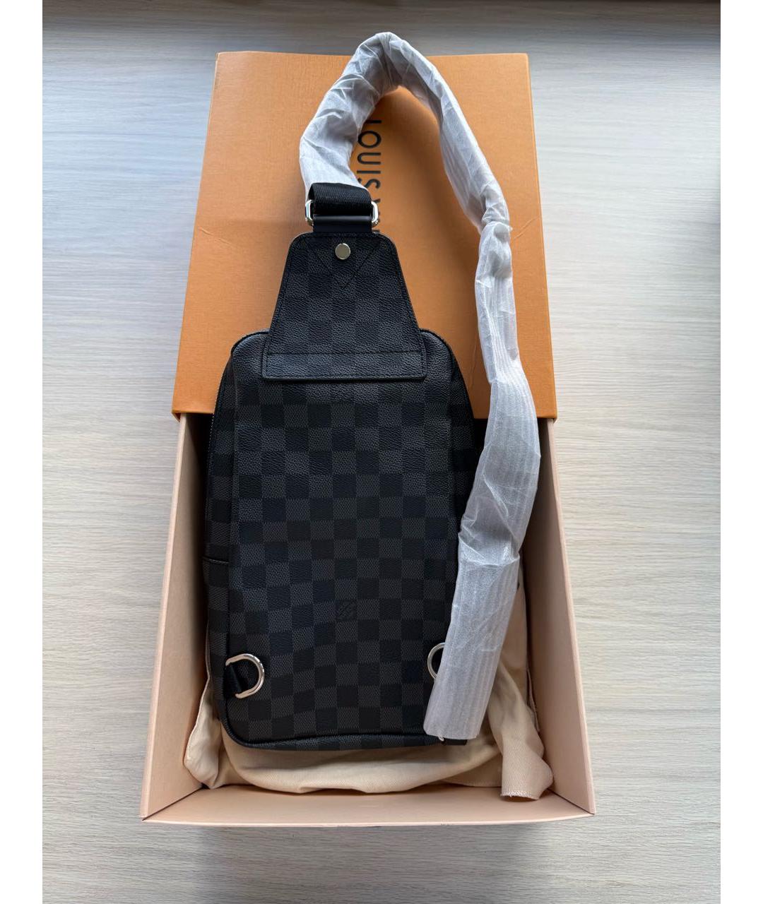 LOUIS VUITTON Черная барсетка из канвы, фото 3