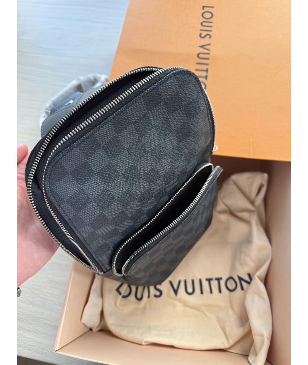 LOUIS VUITTON Черная барсетка из канвы, фото 8