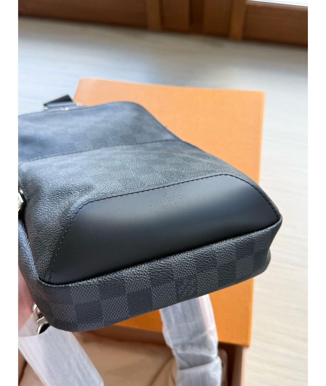 LOUIS VUITTON Черная барсетка из канвы, фото 5