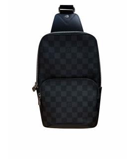 LOUIS VUITTON Барсетка