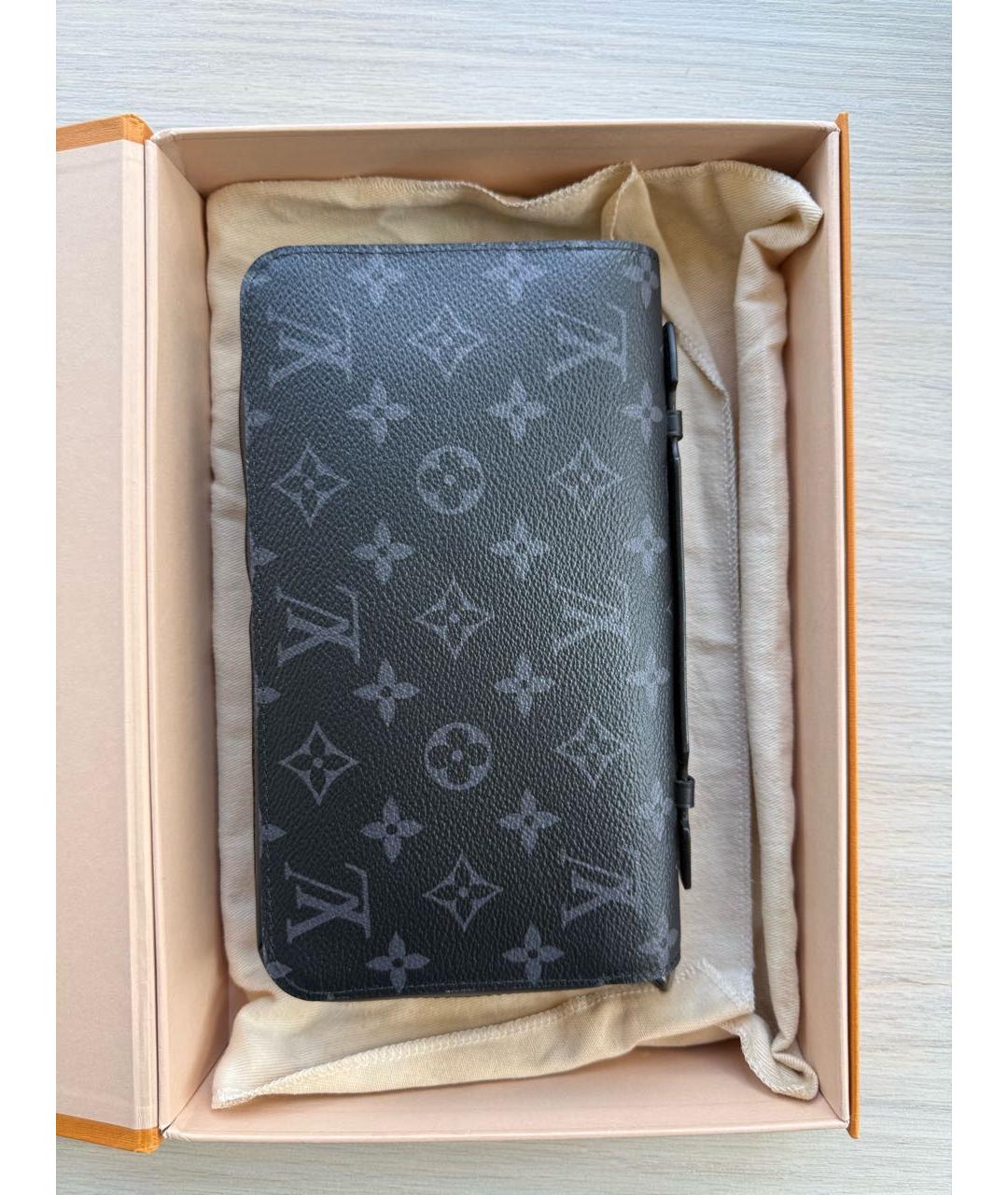 LOUIS VUITTON Черный кошелек из лакированной кожи, фото 2
