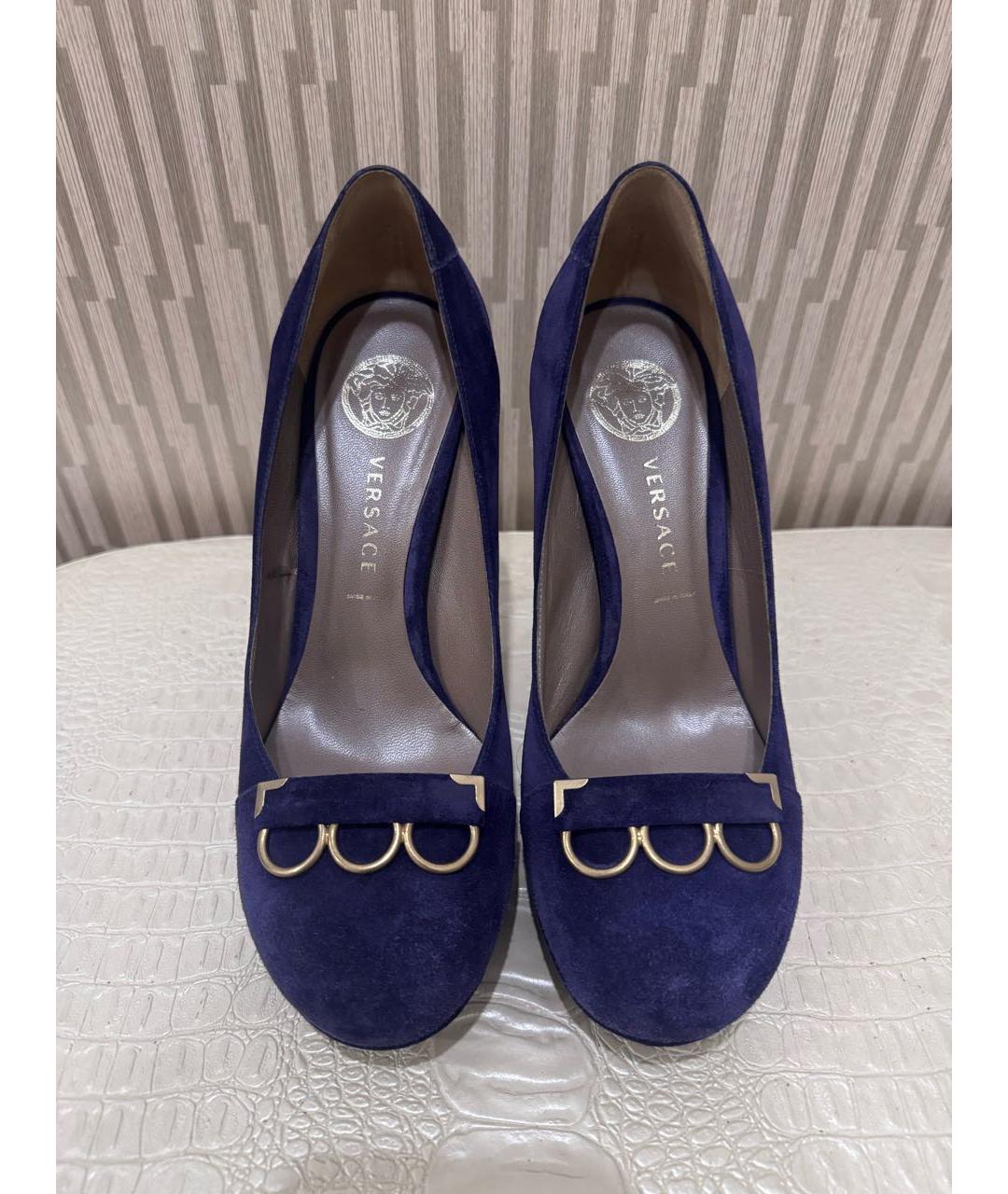 VERSACE Фиолетовые замшевые туфли, фото 2