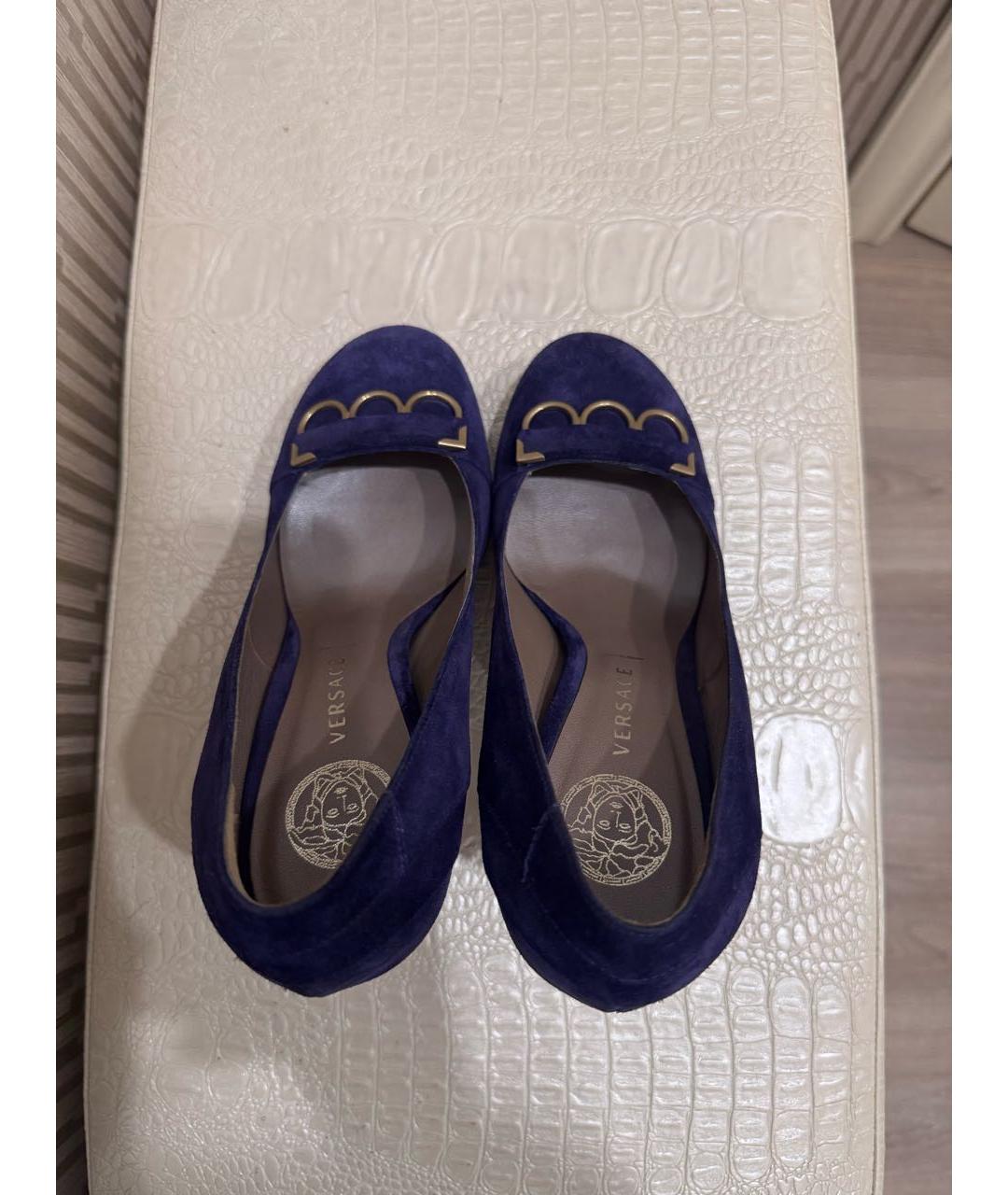 VERSACE Фиолетовые замшевые туфли, фото 3
