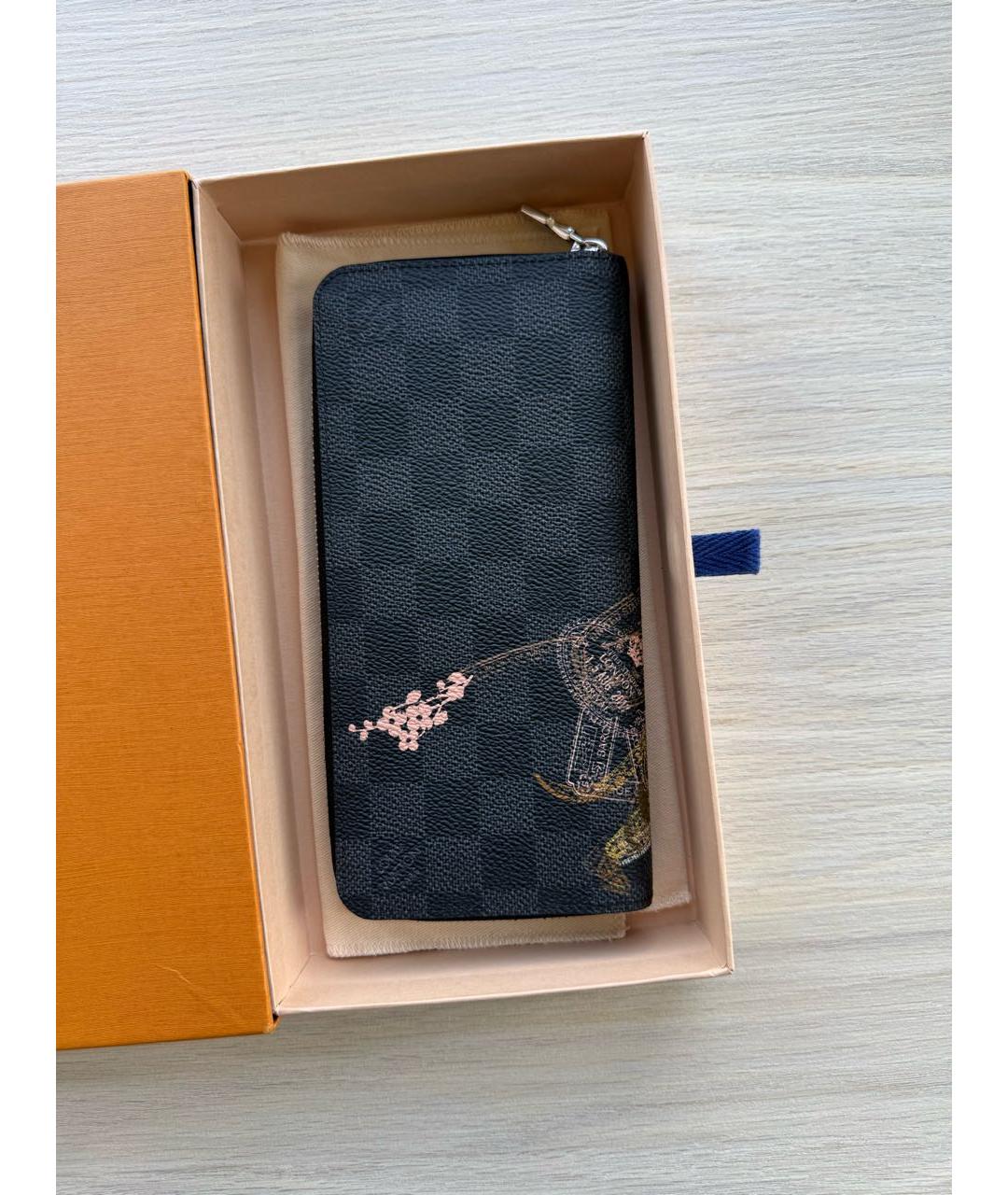 LOUIS VUITTON Мульти кошелек из лакированной кожи, фото 3