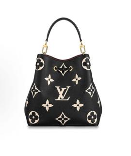 LOUIS VUITTON Сумка через плечо