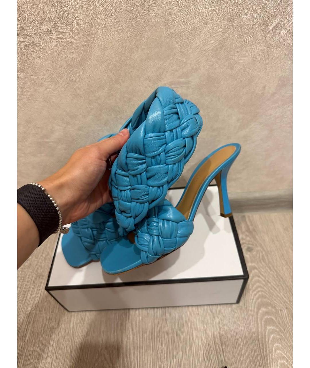 BOTTEGA VENETA Голубые кожаные босоножки, фото 6