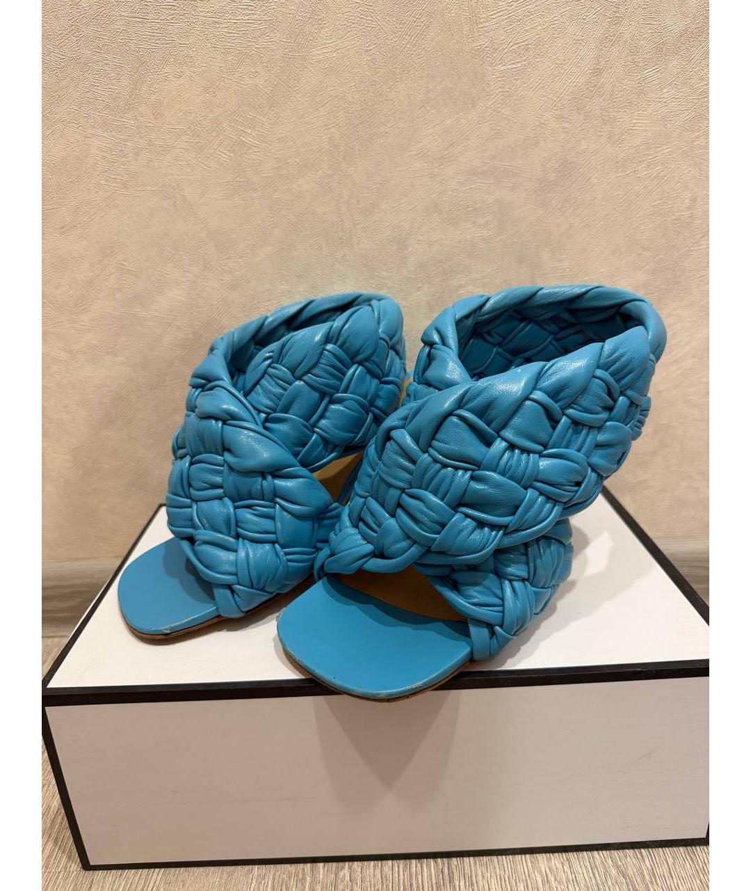 BOTTEGA VENETA Голубые кожаные босоножки, фото 2