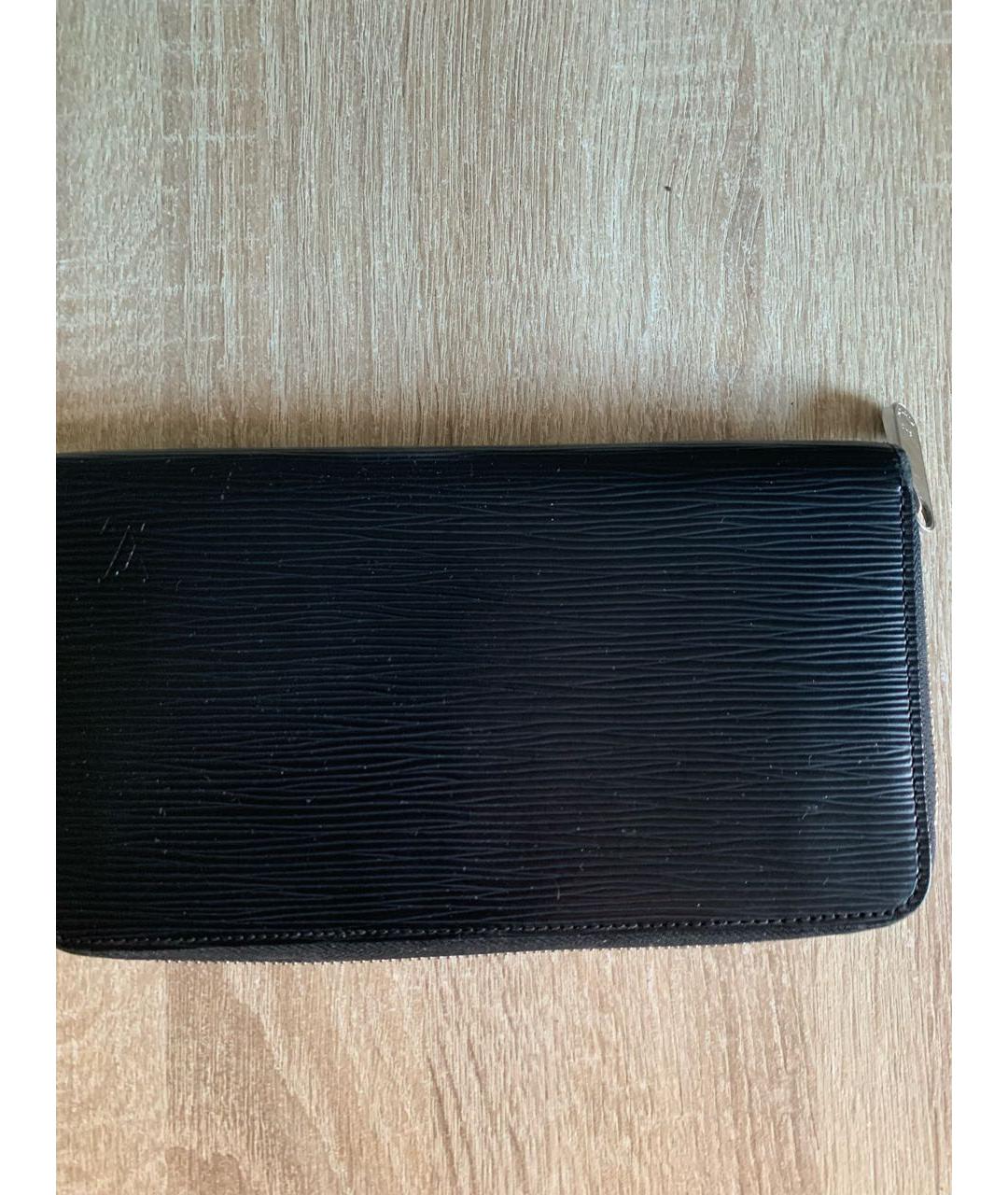 LOUIS VUITTON Черный кошелек из кожи питона, фото 5